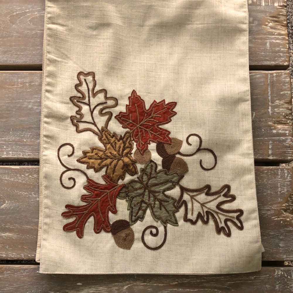 Linen Fall Table Runner